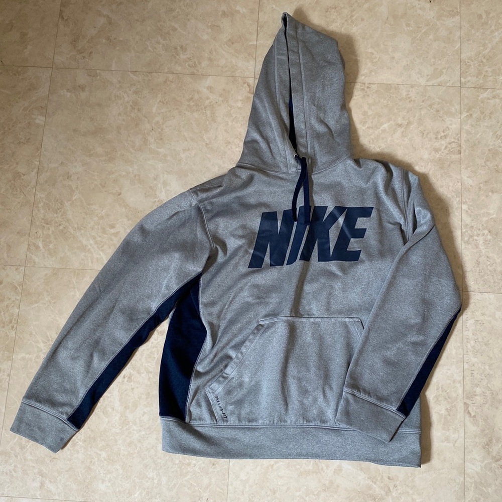 Nike Therma-Fit Hoodie
